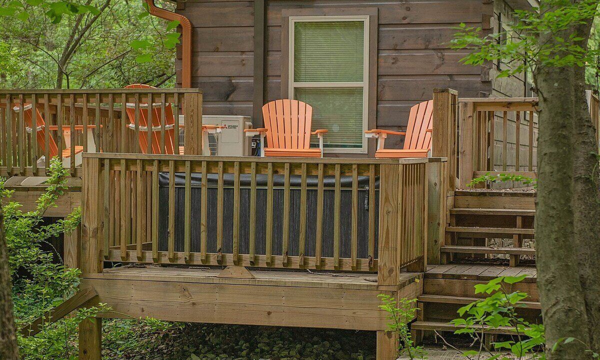 Photo of Patio Balcony in Lookout Valley Neighborhood Association