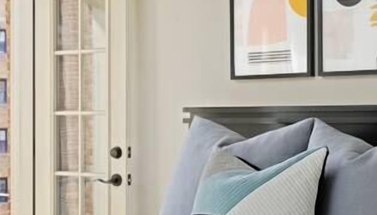 Photo of Bedroom in West Plaza