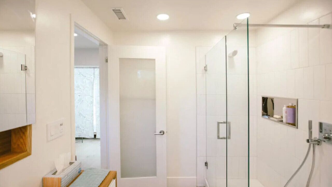 Photo of Bathroom in Los Feliz