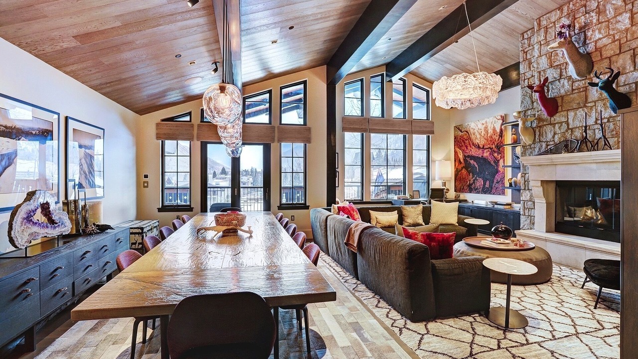 Photo of Livingroom in Vail