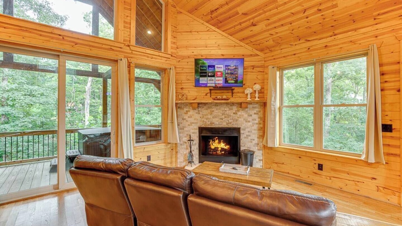 Photo of Livingroom in Cleveland