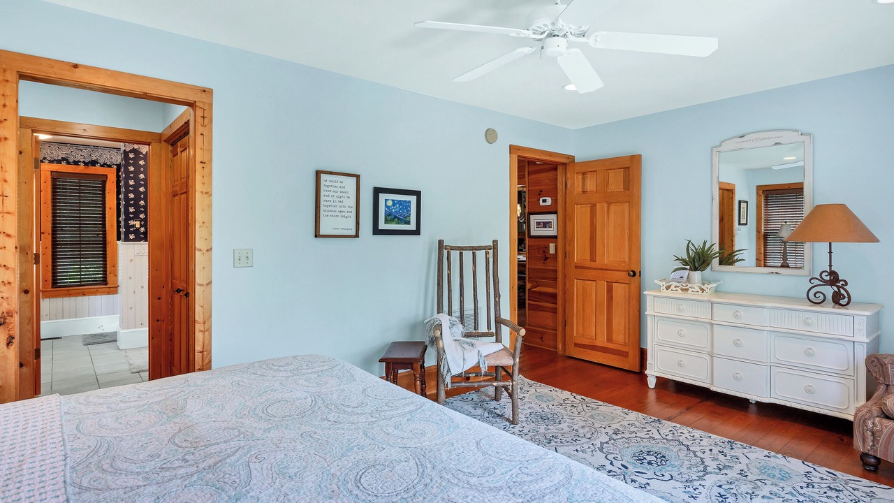 Photo of Bedroom in Townsend