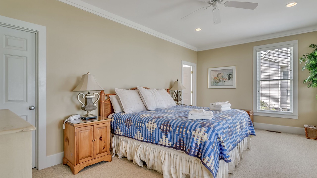 Photo of Bedroom in North Litchfield Beach
