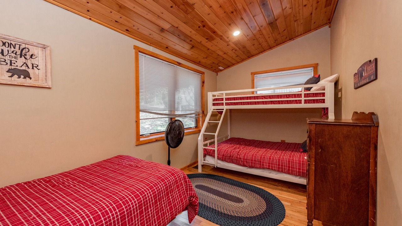 Photo of Bedroom in North Glade Hills