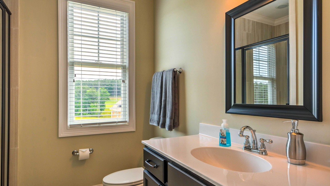 Photo of Bathroom in Reynolds Landing