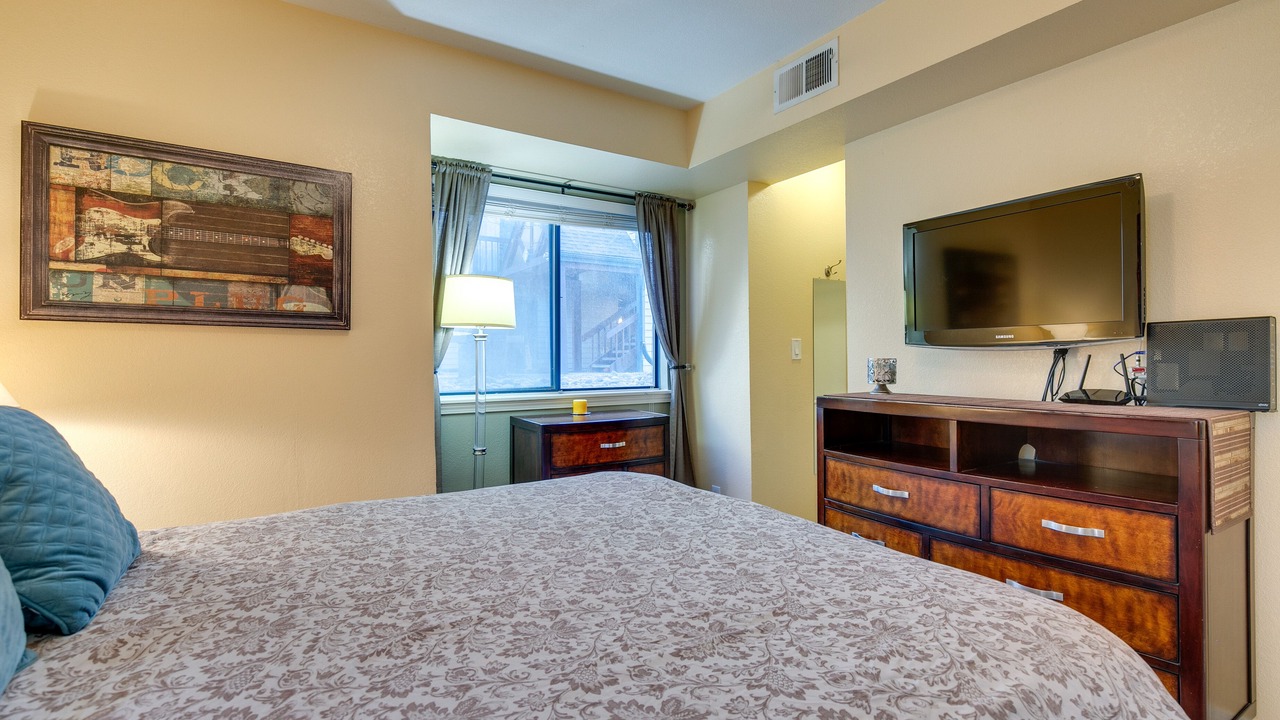 Photo of Bedroom in Englewood