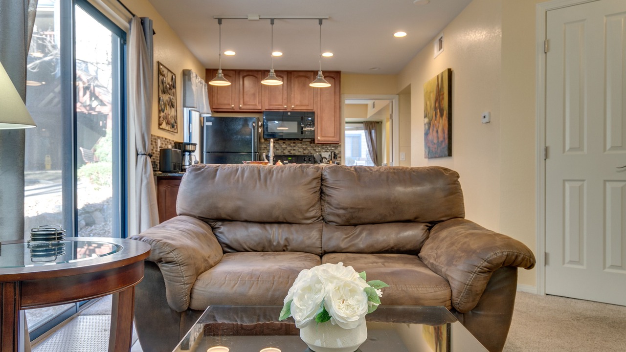 Photo of Livingroom in Englewood