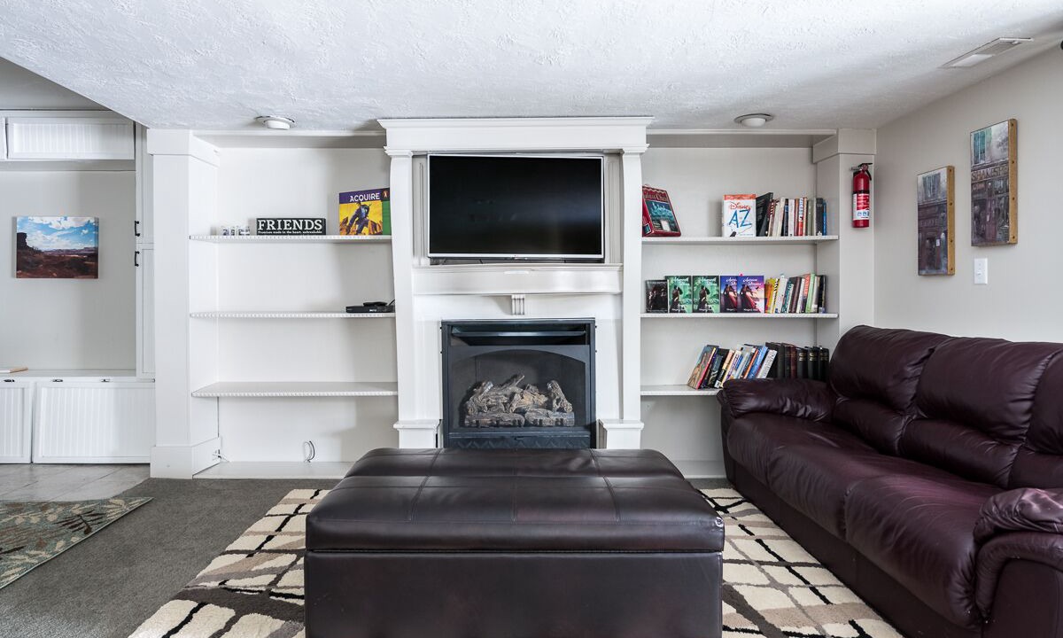 Photo of Livingroom in Bountiful