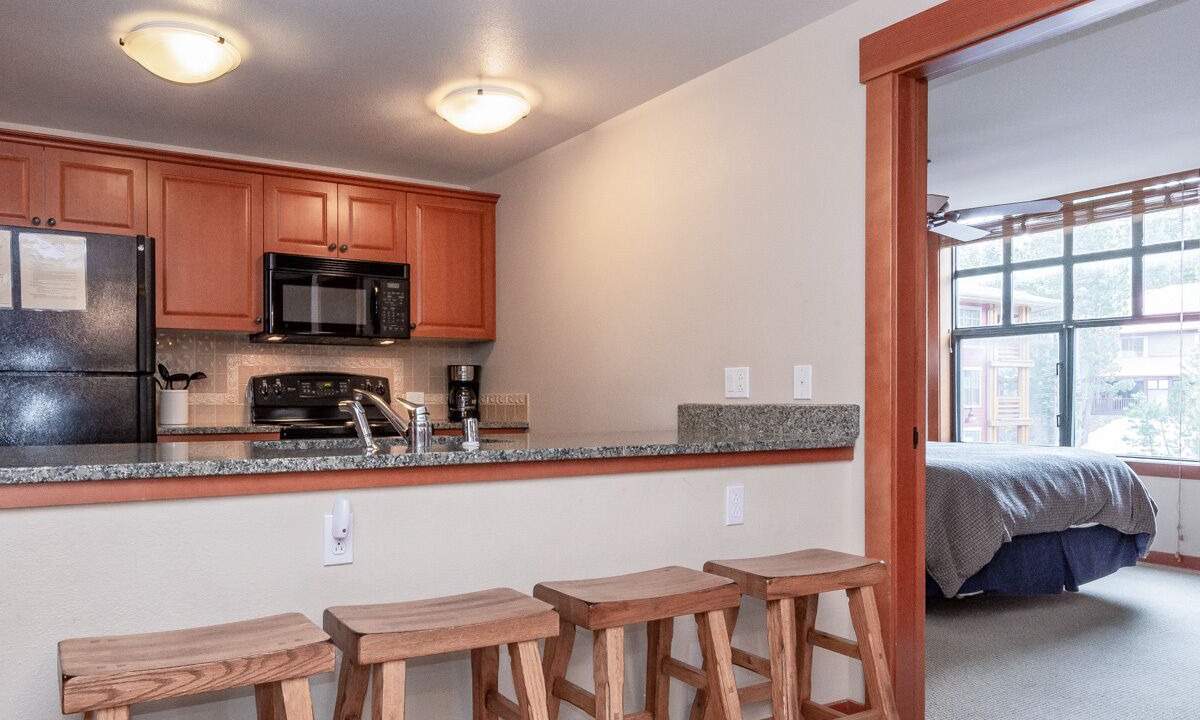 Photo of Kitchen in Mammoth Lakes