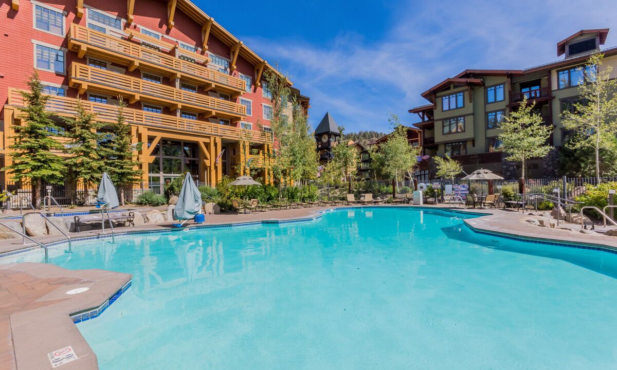 Photo of Outdoor in Mammoth Lakes