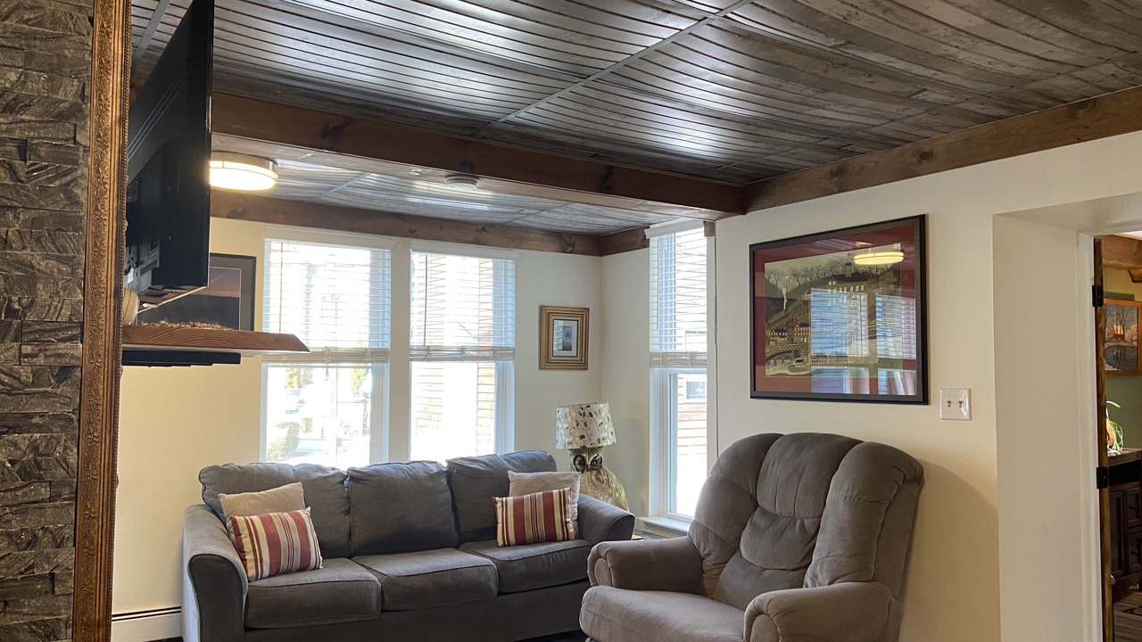 Photo of Livingroom in Ashfield