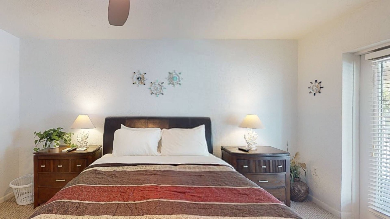 Photo of Bedroom in Pass-a-Grille Historic District