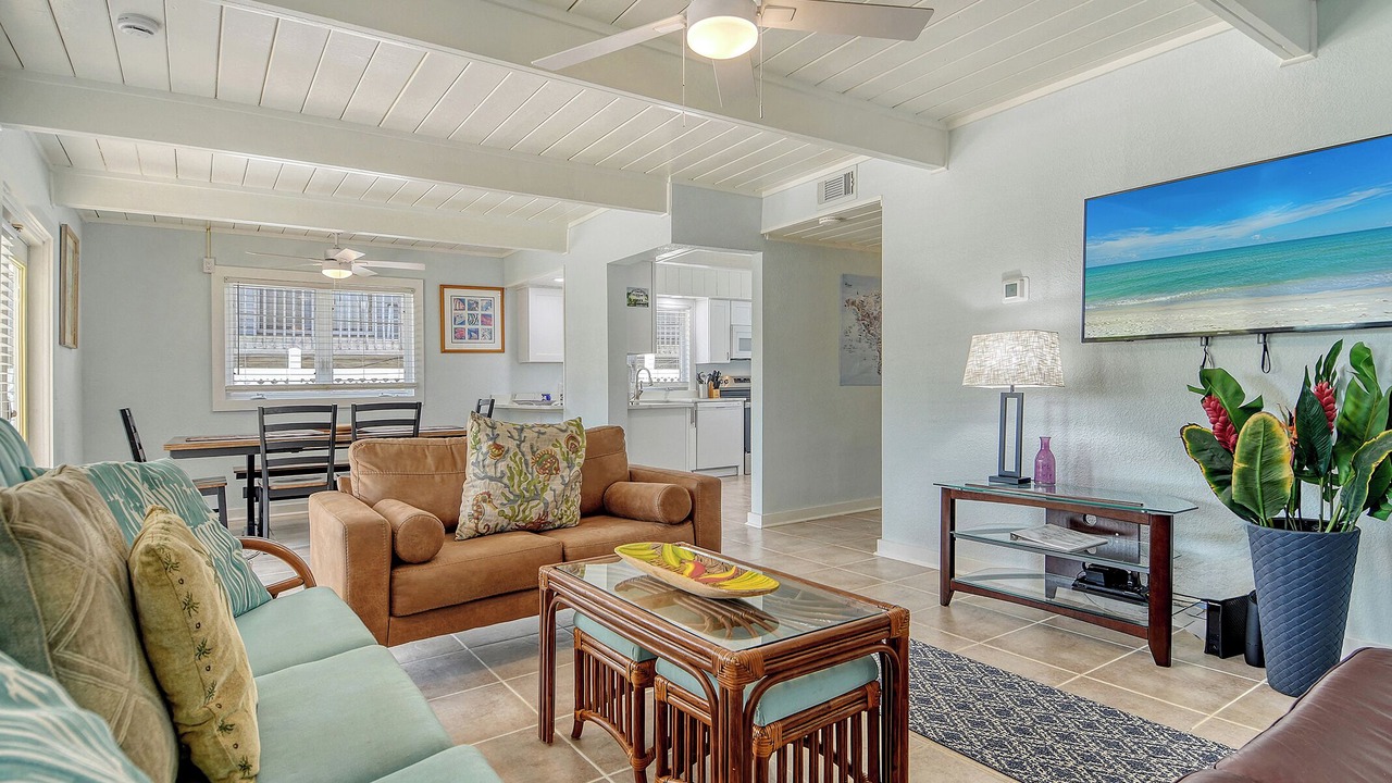 Photo of Livingroom in Bradenton Beach