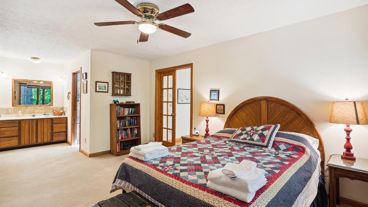 Photo of Bedroom in Old Timberline