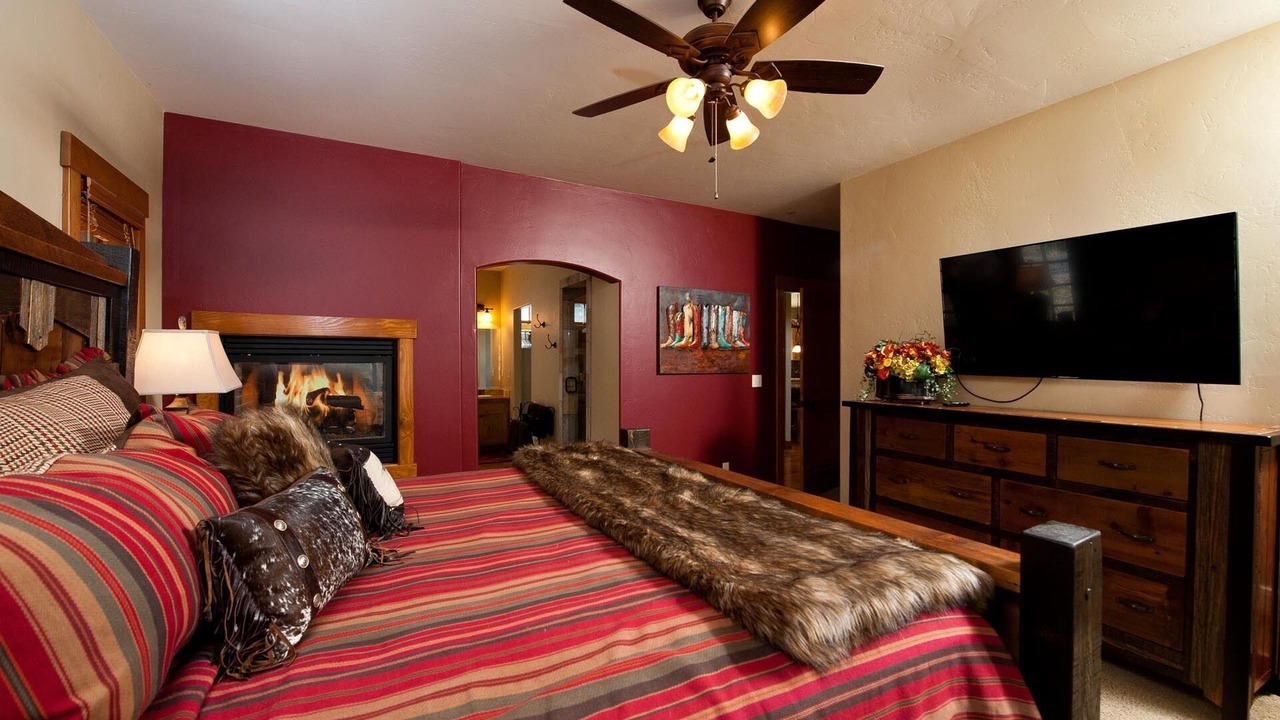 Photo of Bedroom in Purgatory