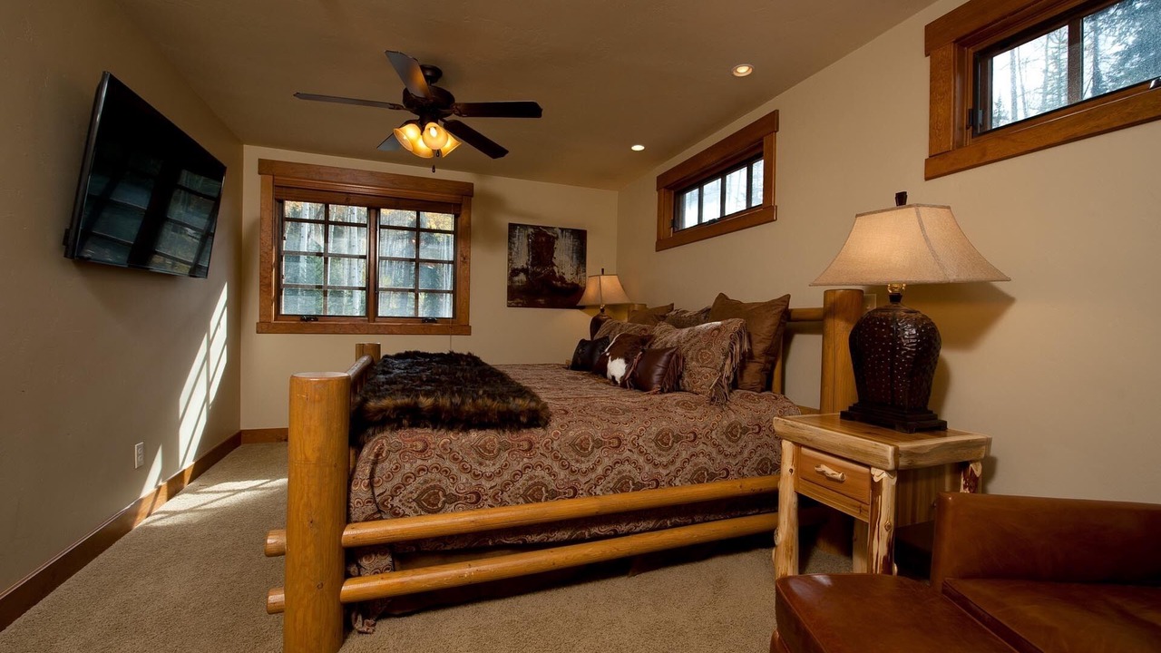 Photo of Bedroom in Purgatory