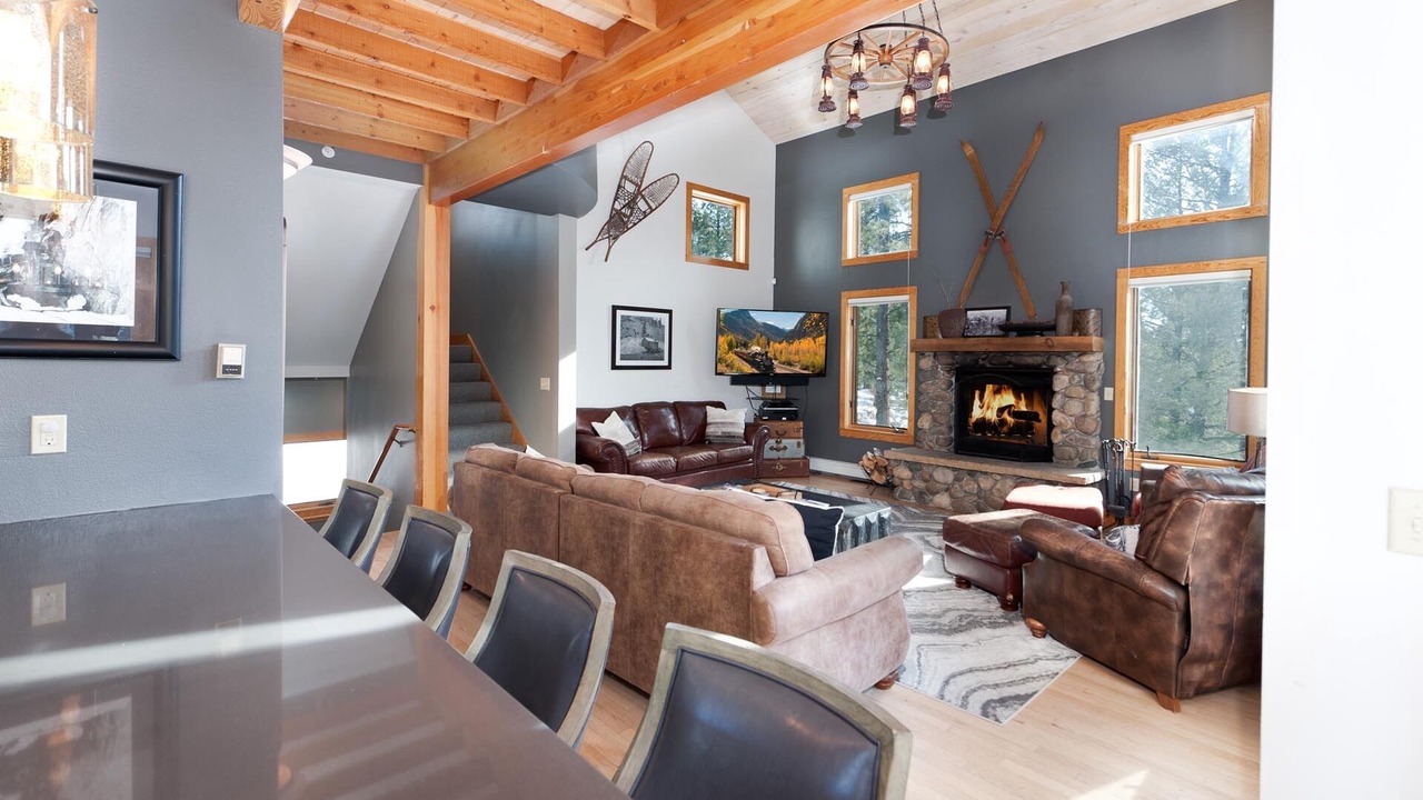 Photo of Livingroom in Columbine Lake