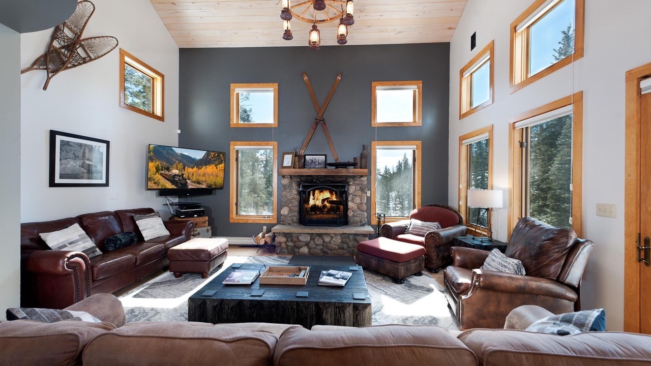 Photo of Livingroom in Columbine Lake