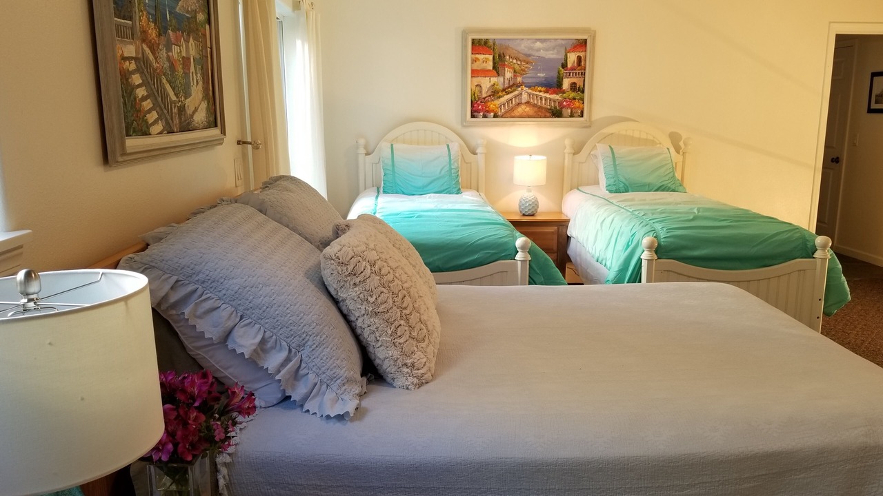 Photo of Bedroom in Oceanside