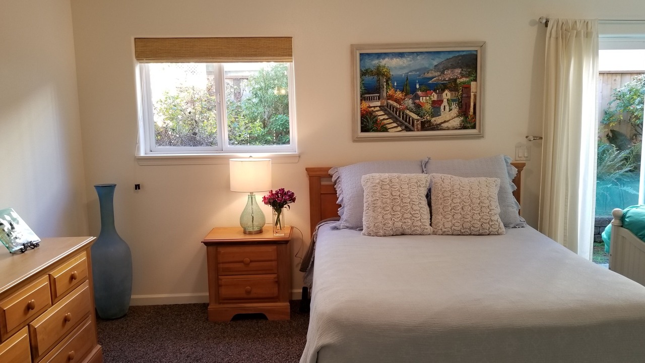 Photo of Bedroom in Oceanside