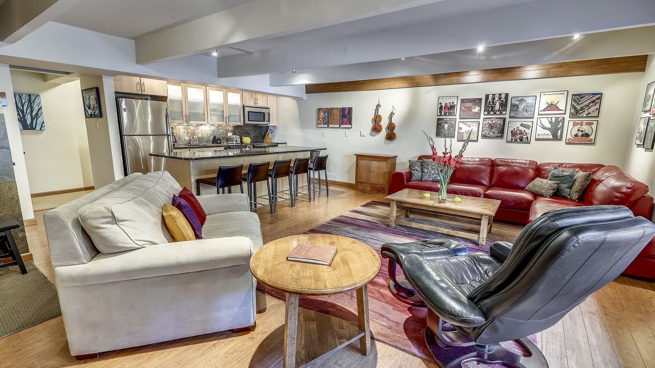 Photo of Bedroom in Downtown