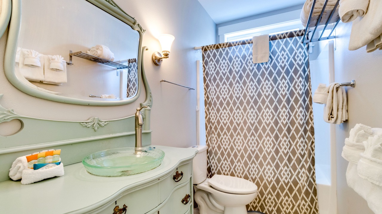 Photo of Bathroom in Nehalem
