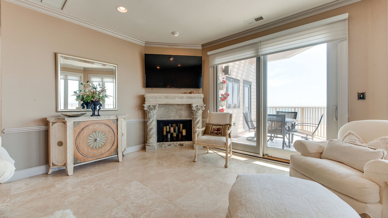 Photo of Livingroom in Beach Lagoon