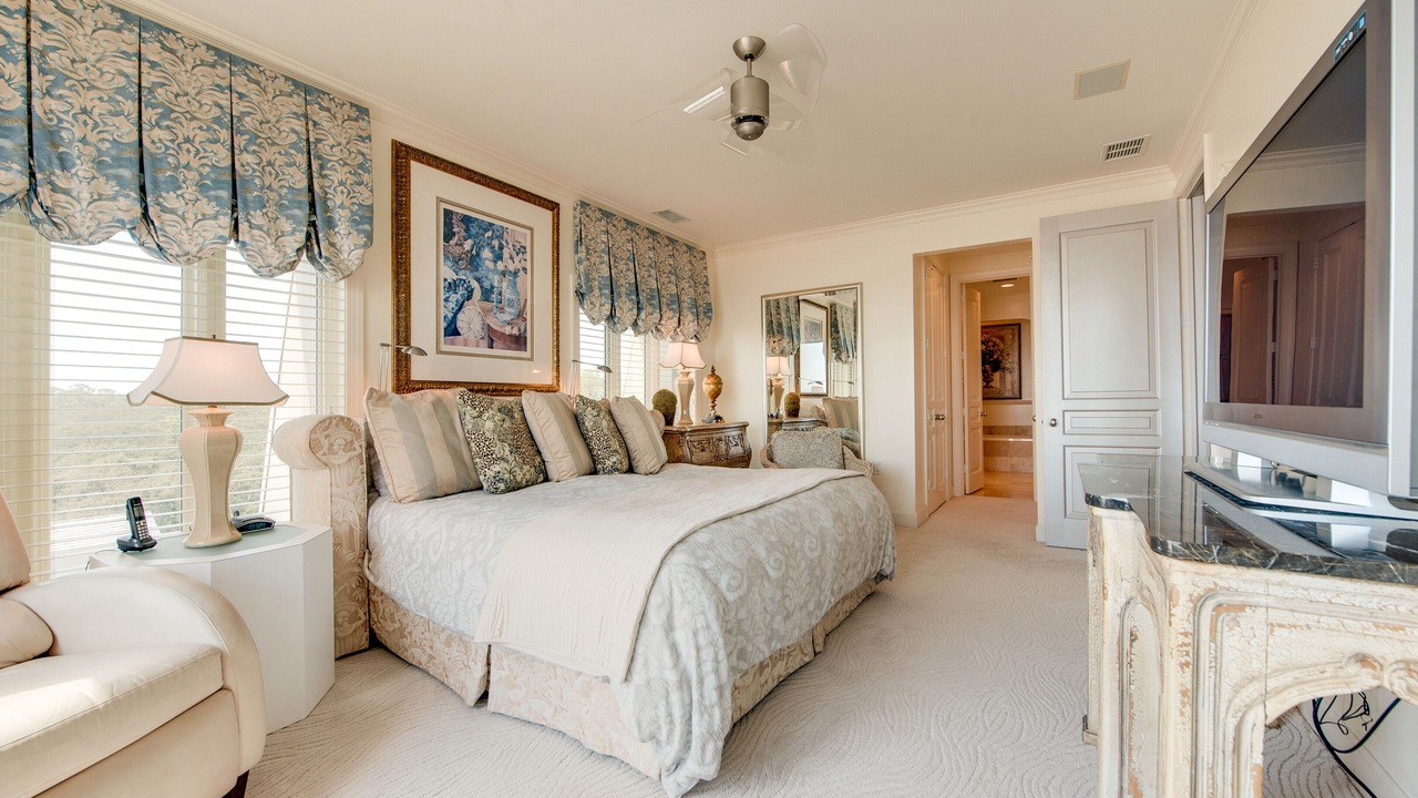 Photo of Bedroom in Beach Lagoon
