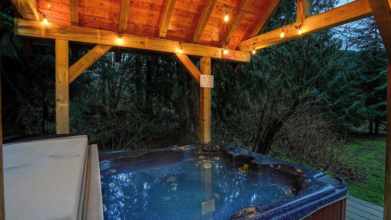 Photo of Outdoor in Maple Falls