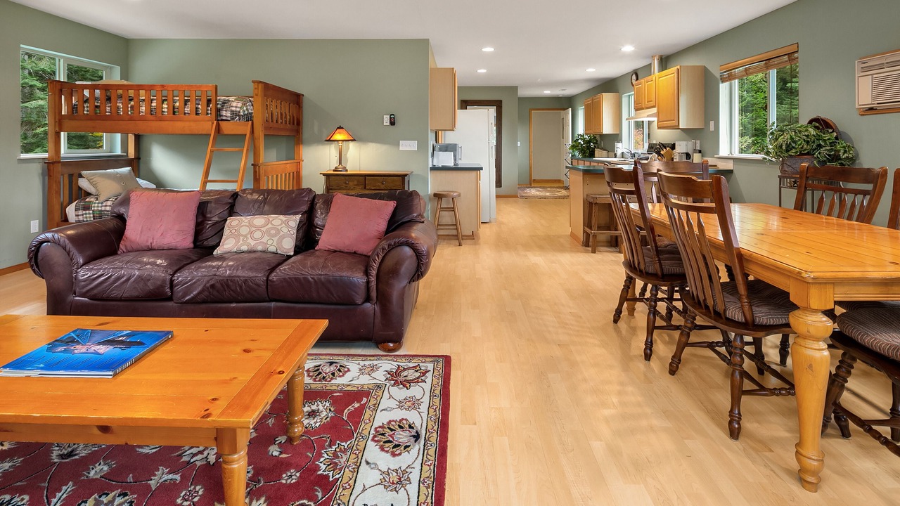 Photo of Bedroom in Cle Elum
