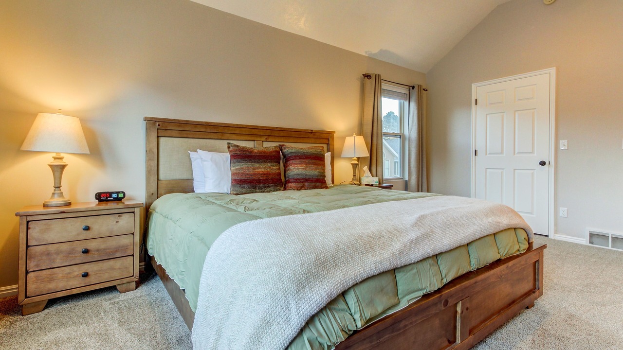 Photo of Bedroom in Cottonwood Heights