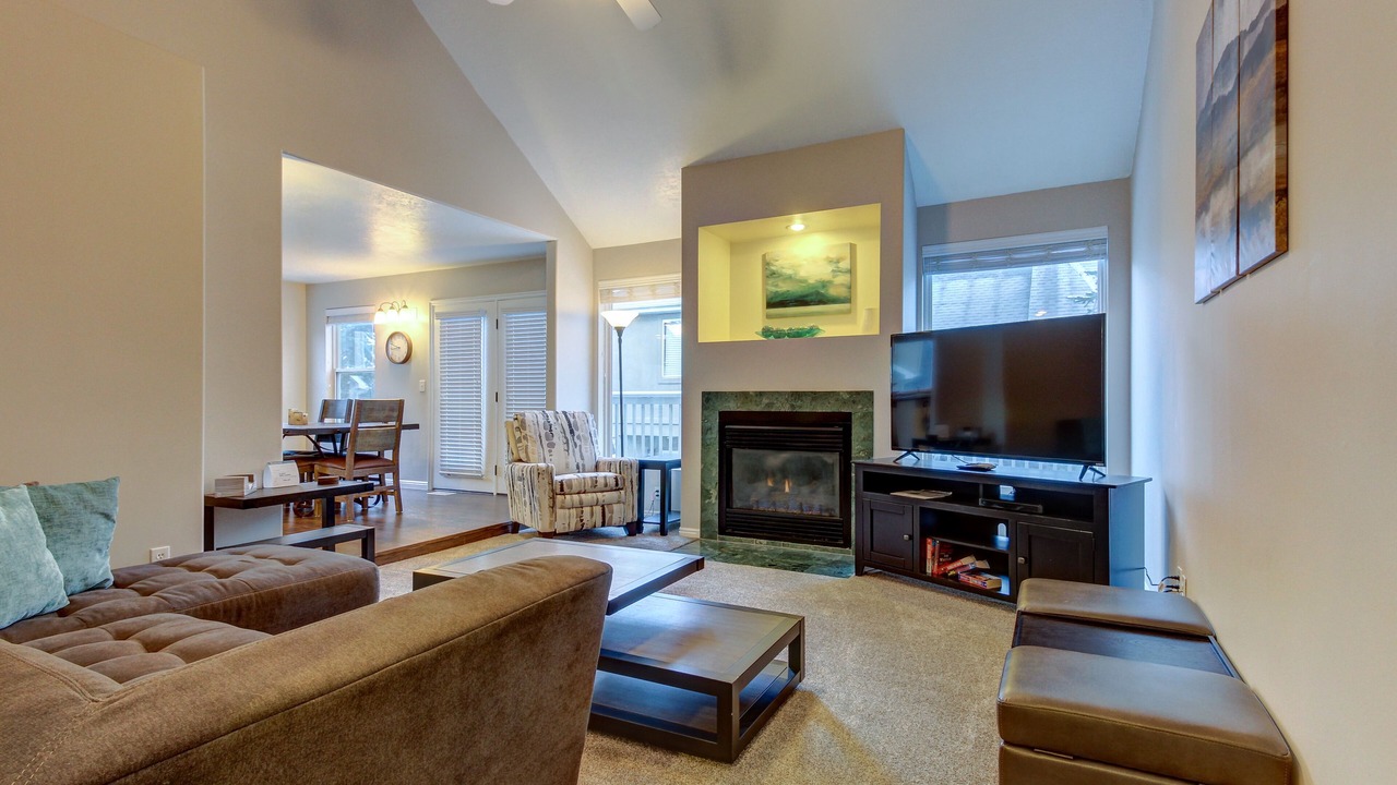 Photo of Livingroom in Cottonwood Heights