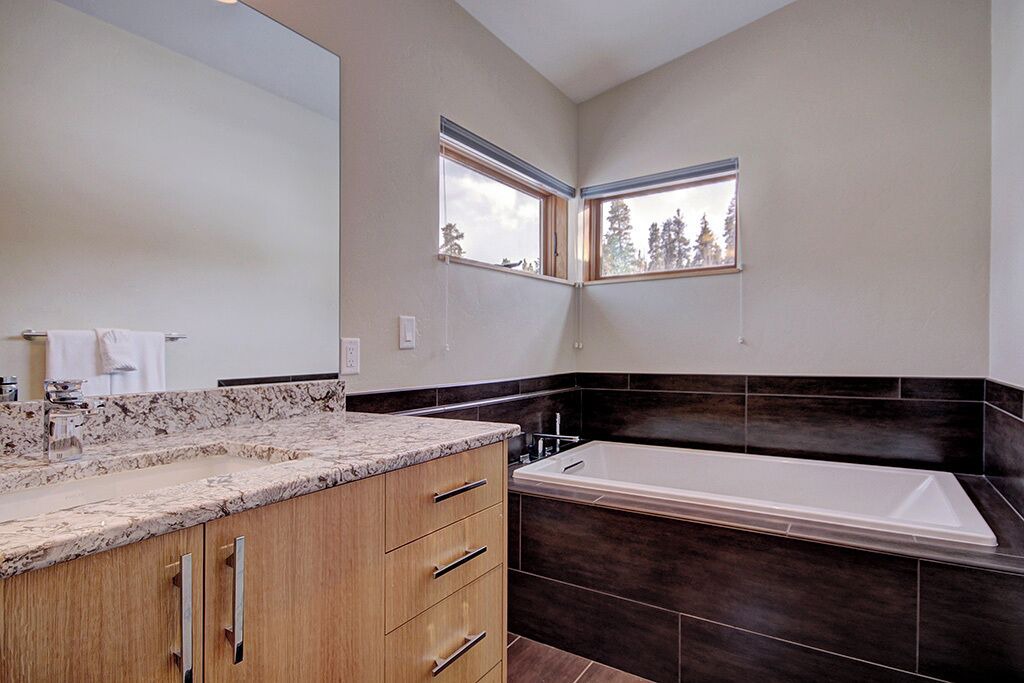 Photo of Bathroom in Warrior's Mark West