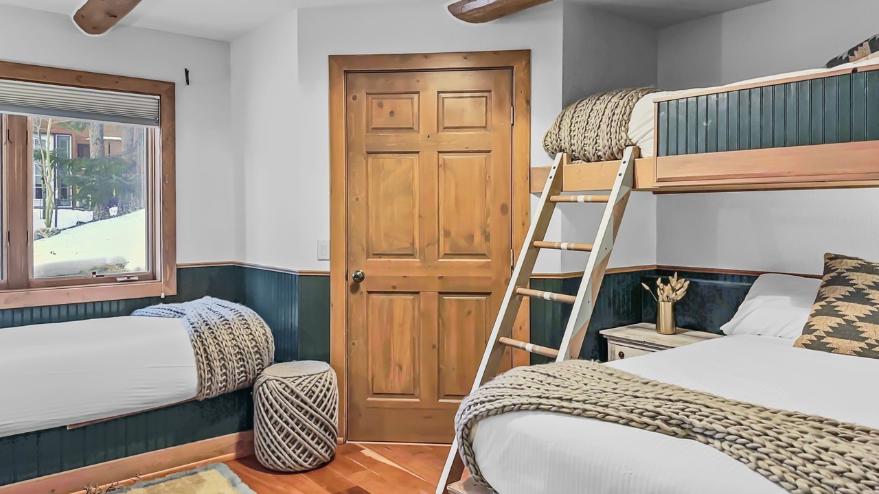 Photo of Bedroom in Baldy Mountain