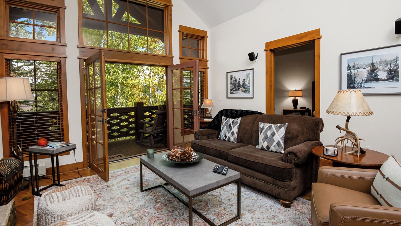 Photo of Livingroom in Avon
