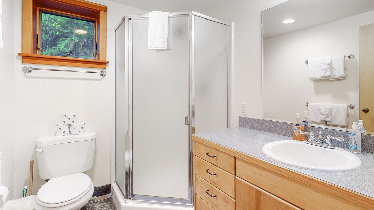 Photo of Bathroom in Neskowin