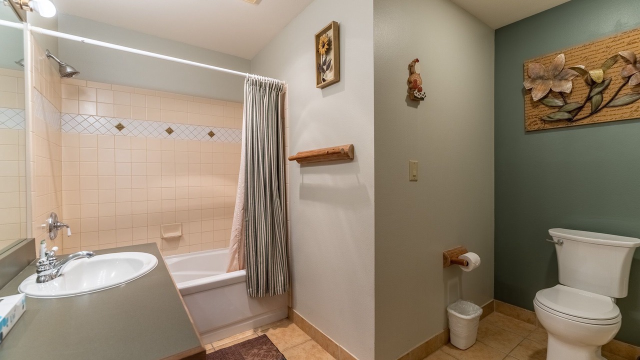 Photo of Bathroom in River Run