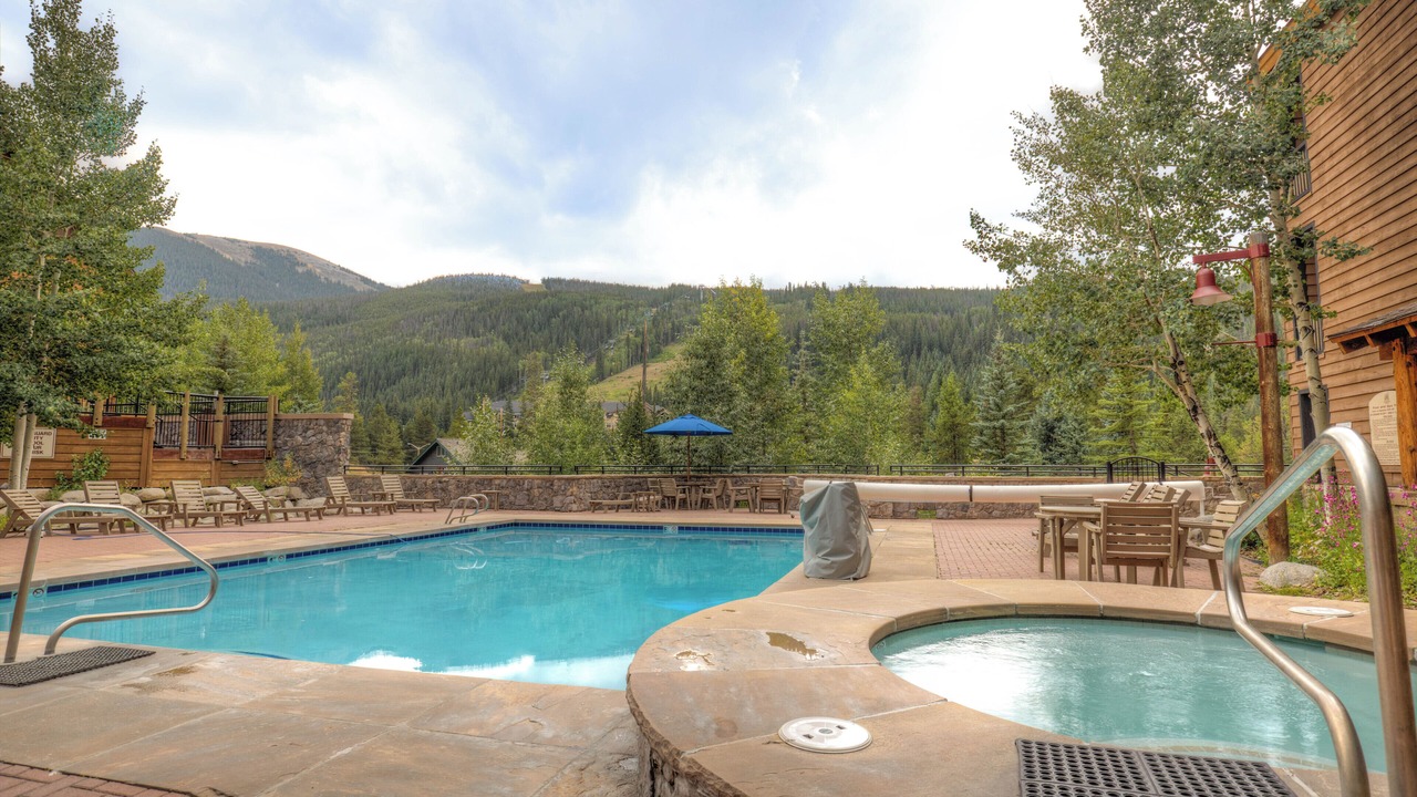 Photo of Outdoor in River Run