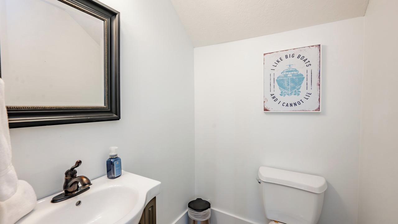 Photo of Bedroom in Waterfront Greens