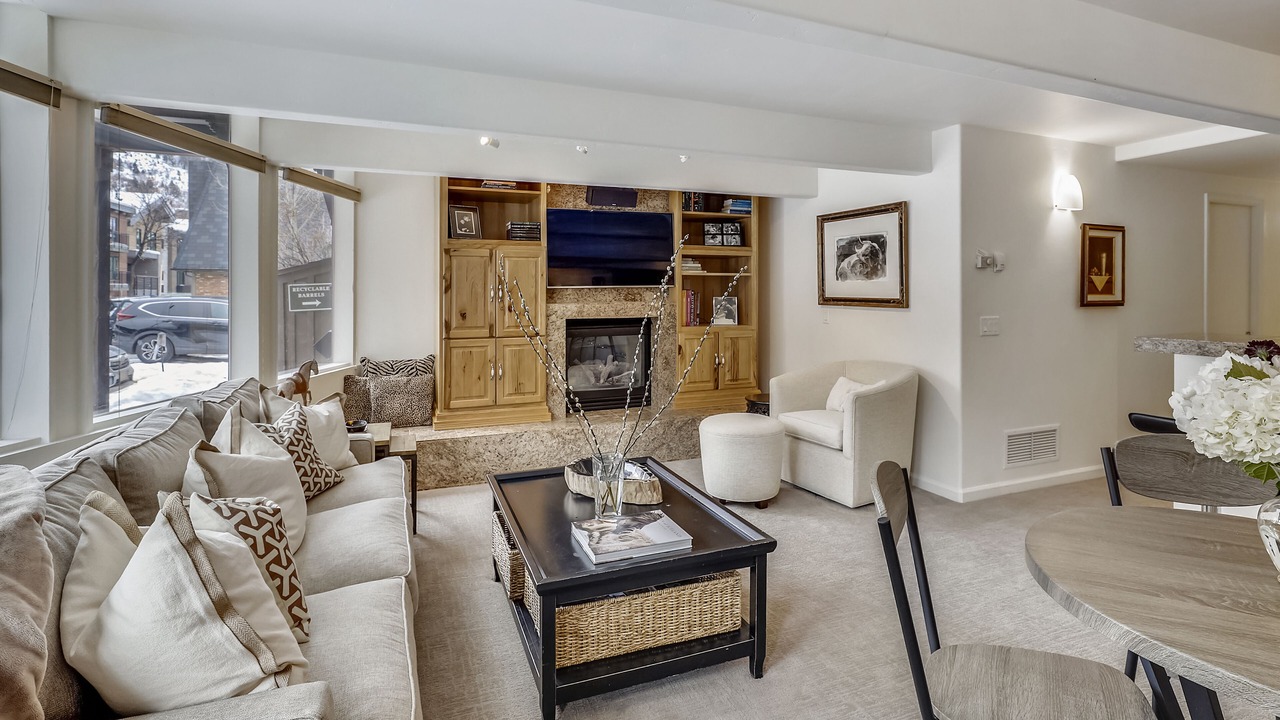 Photo of Livingroom in Aspen