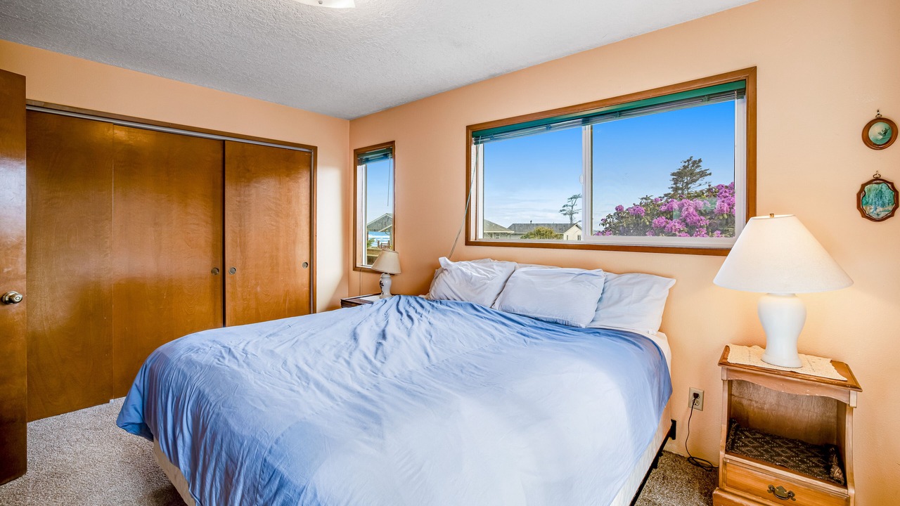 Photo of Bedroom in Cape Meares
