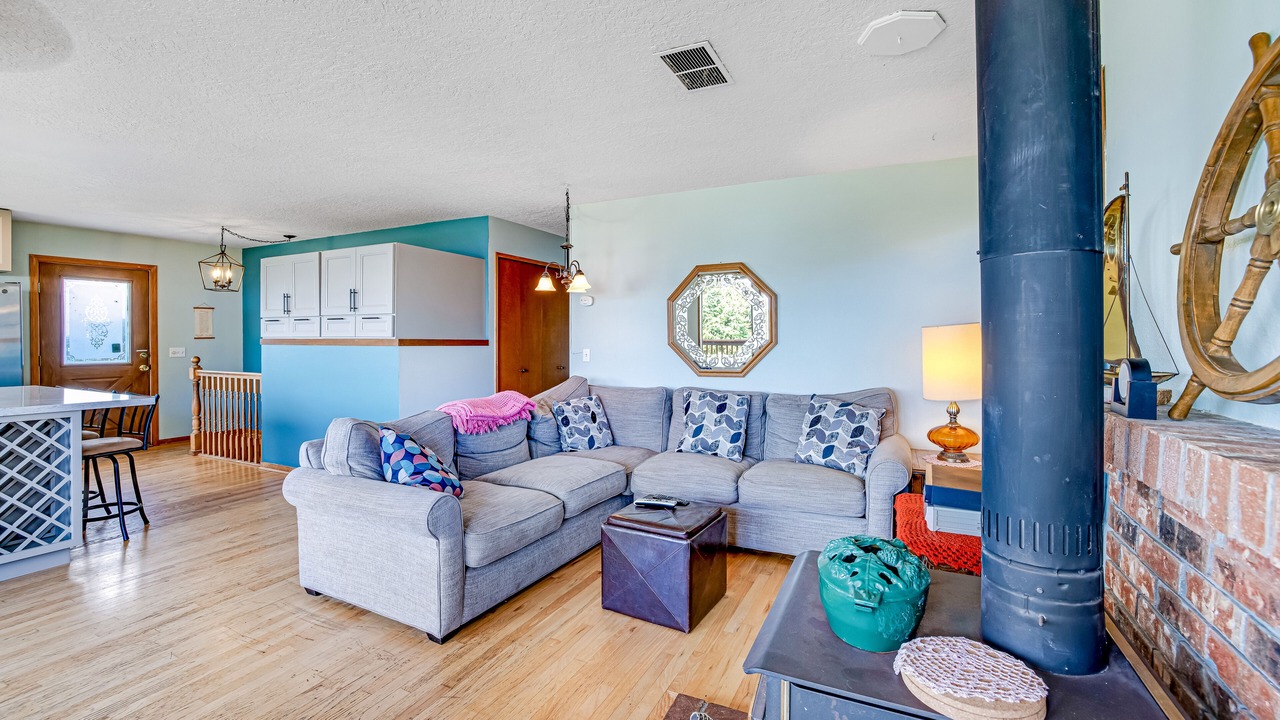 Photo of Livingroom in Cape Meares