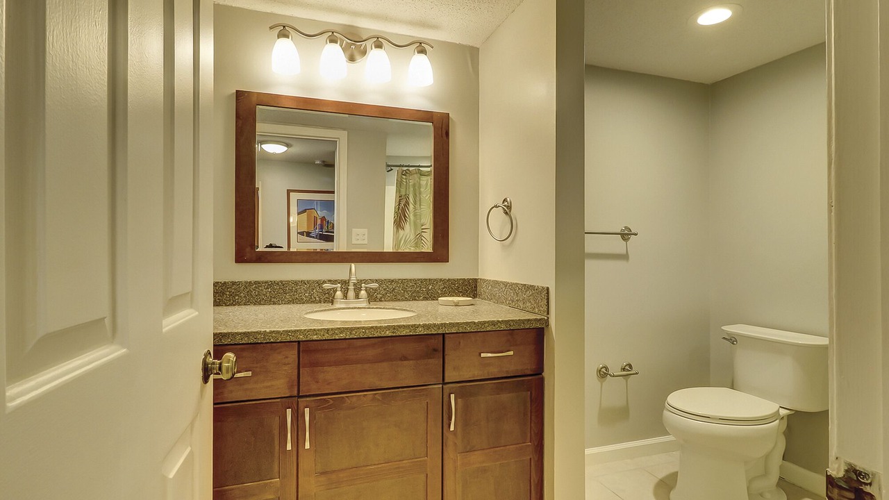 Photo of Bathroom in Shipyard Plantation