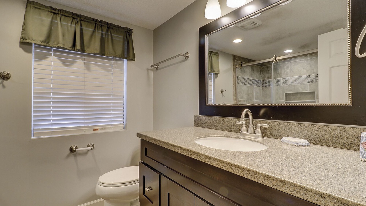 Photo of Bathroom in Shipyard Plantation