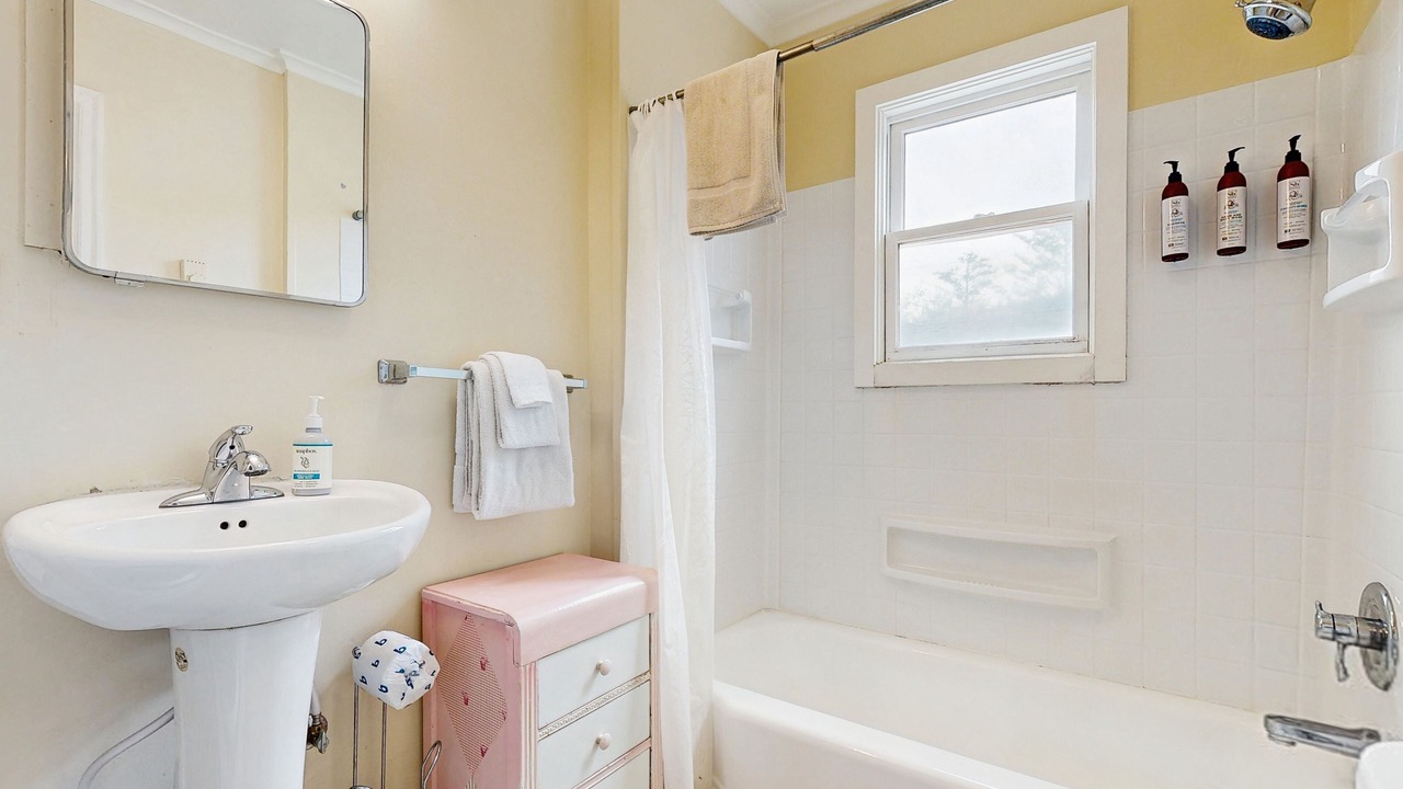 Photo of Bathroom in Neskowin