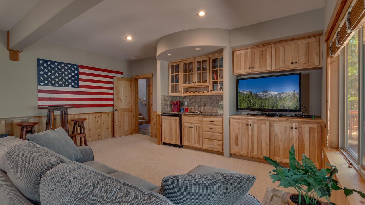 Photo of Livingroom in Truckee