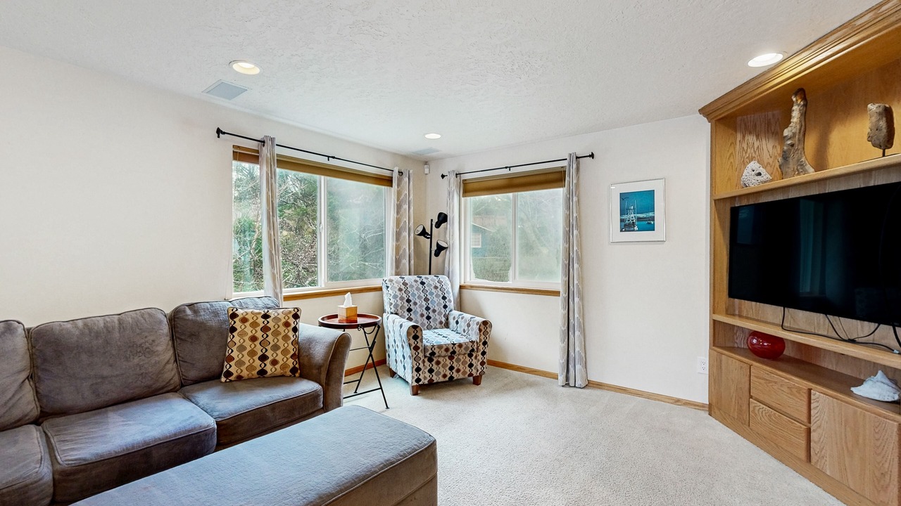 Photo of Livingroom in Gleneden Beach