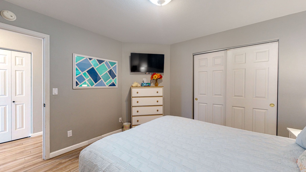 Photo of Bedroom in Roads End