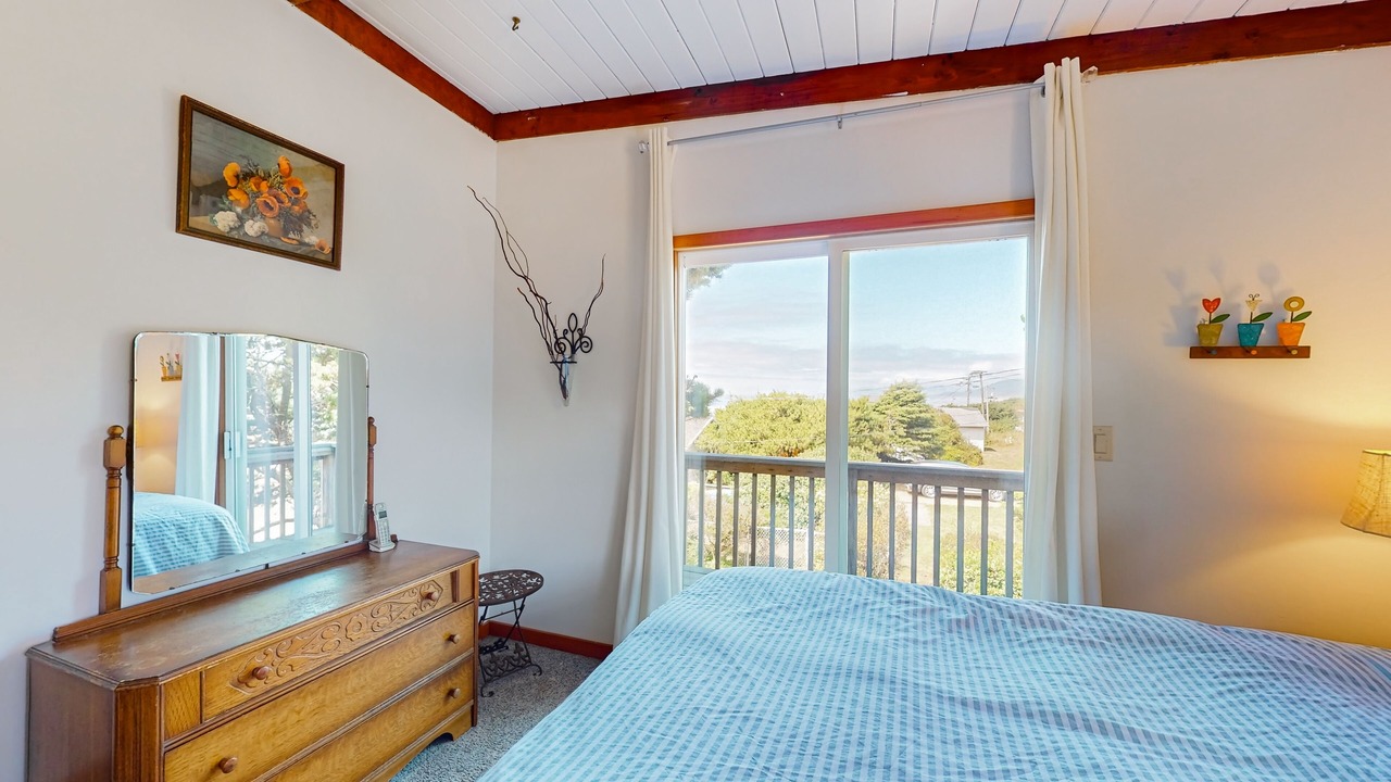 Photo of Bedroom in Cape Meares
