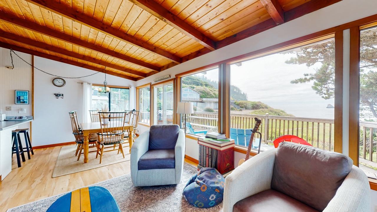 Photo of Livingroom in Cape Meares